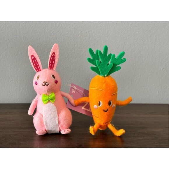 Target Spritz Bunny and Carrot Easter Felt Duo 2025 - Picture 1 of 4